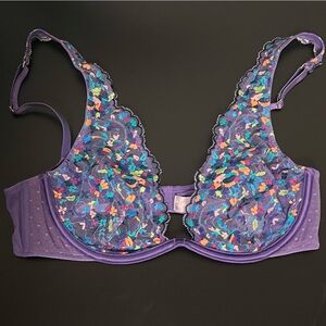 Savage X Fenty 34C Purple Steamy Floral Unlined
Lace Bra Underwire